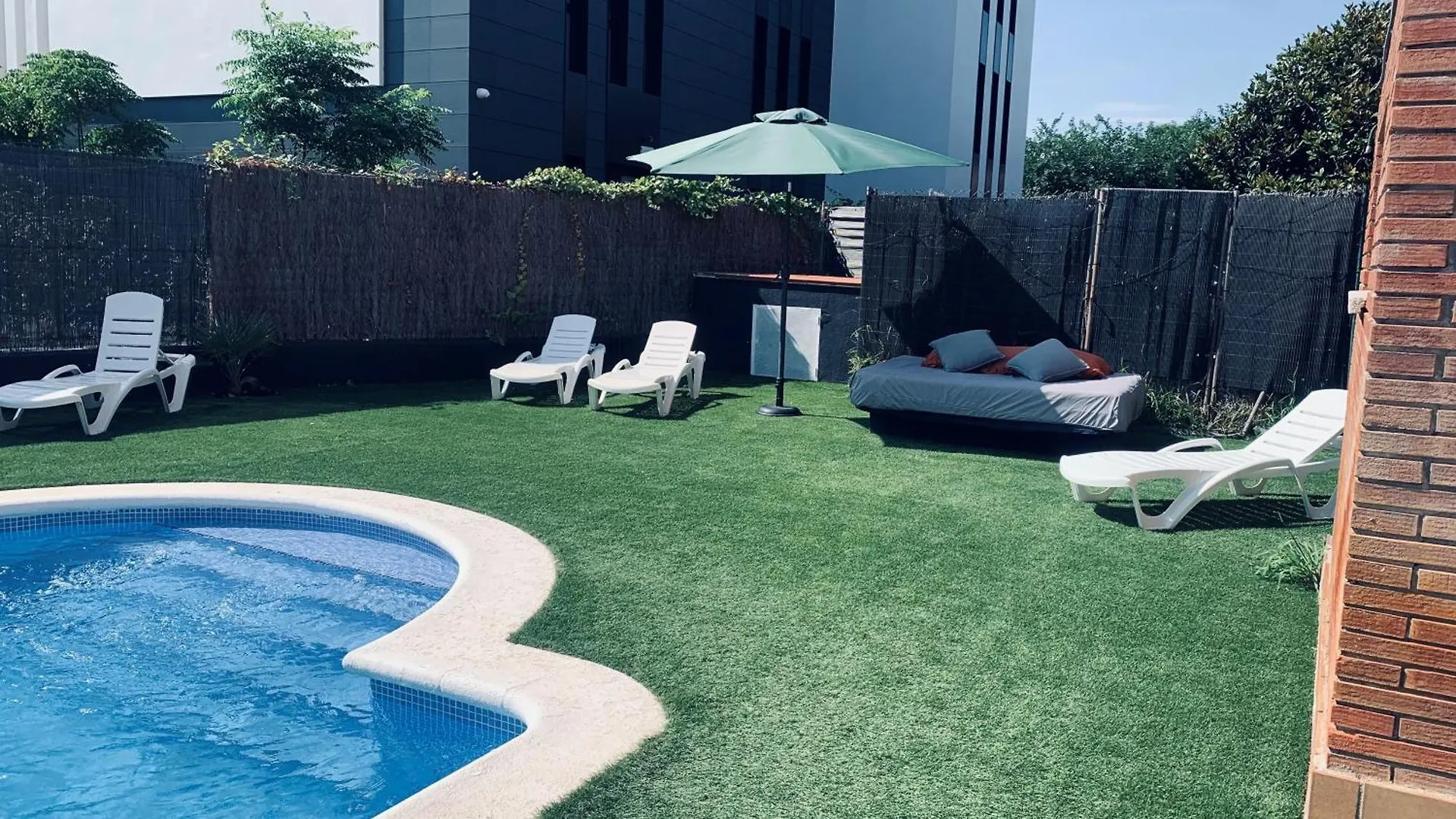 Aparthotel Marsol Castelldefels 0*,